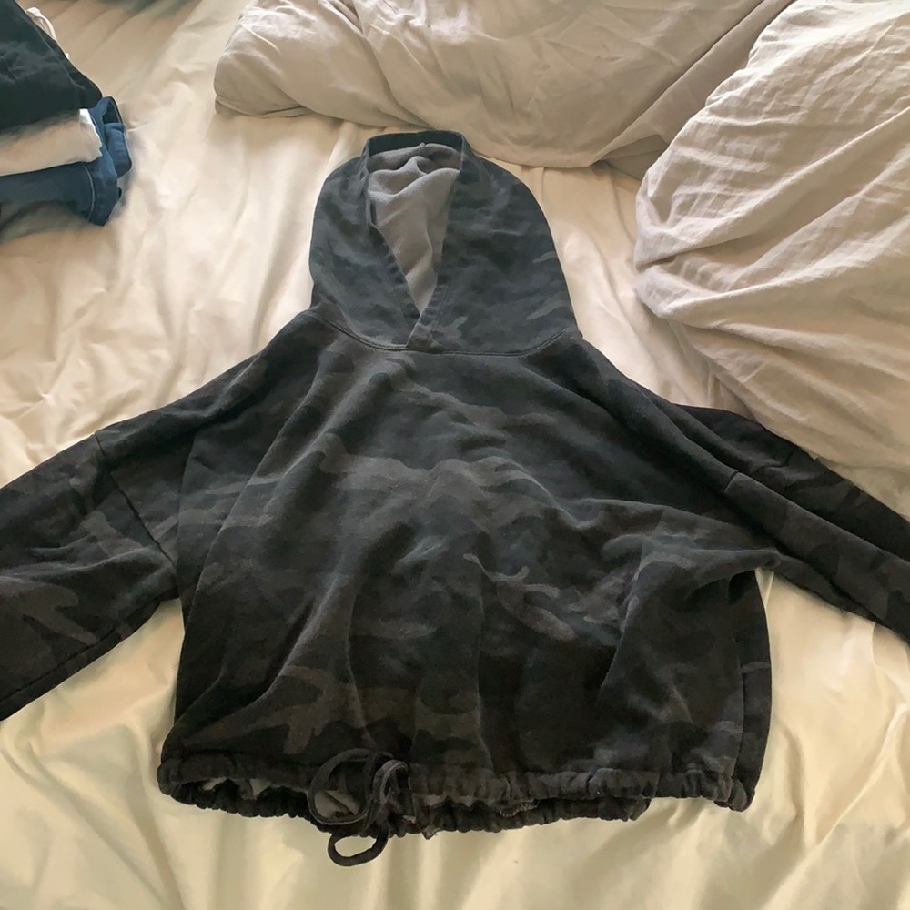 aero camo hoodie